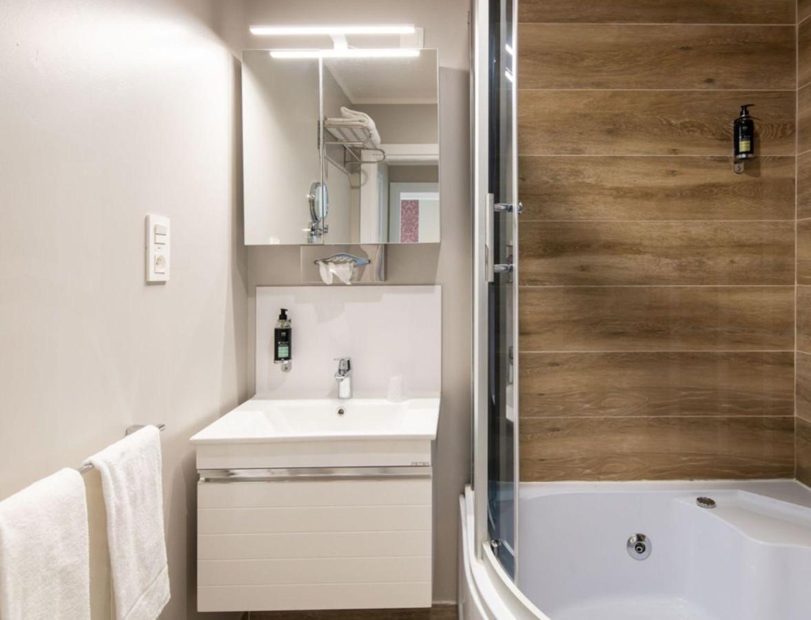 Flat Hotel Midi 33 Brussel Buitenkant foto