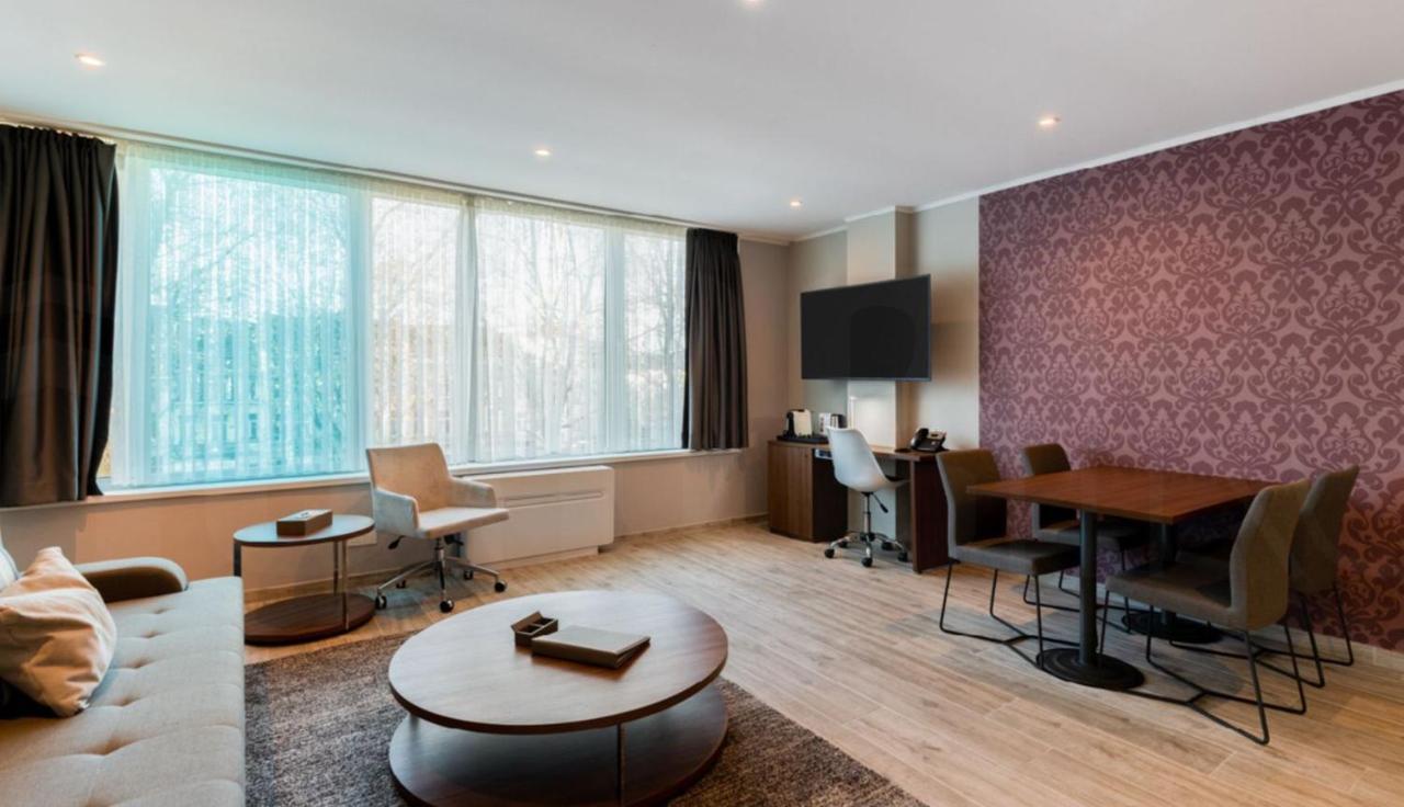 Flat Hotel Midi 33 Brussel Buitenkant foto